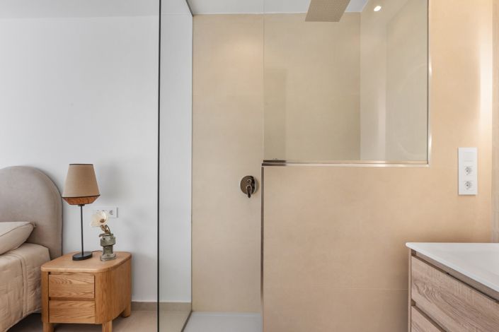 Image No.43-2 Bed Apartment for sale