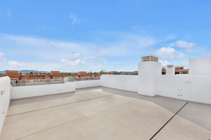 Image No.50-2 Bed Apartment for sale