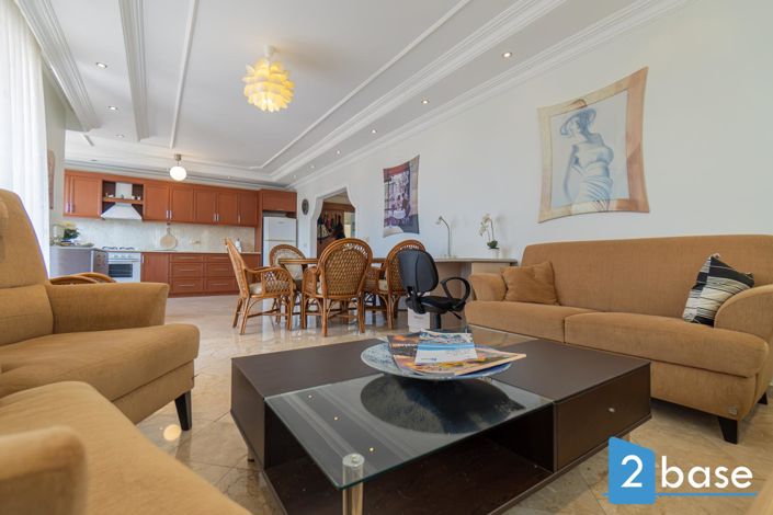 Image No.18-4 Bed Penthouse for sale