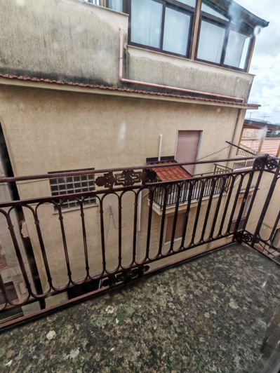 Image No.16-2 Bed Property for sale