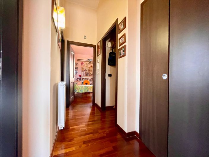 Image No.18-3 Bed Villa for sale