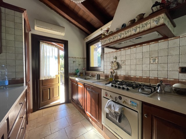 Image No.11-3 Bed Villa for sale