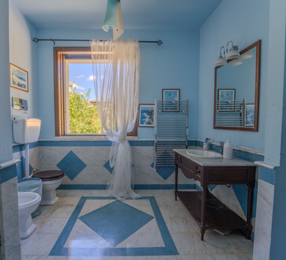 Image No.34-5 Bed Villa for sale