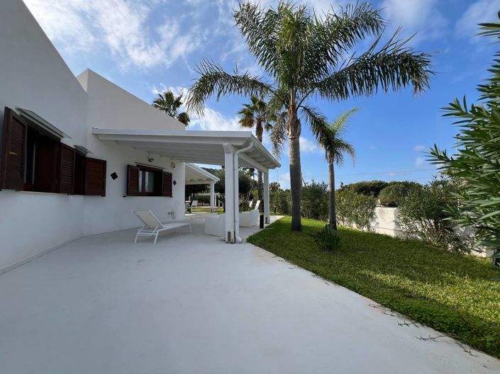 Image No.4-2 Bed Villa for sale