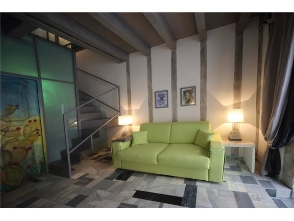 Image No.2-Propriété de 1 chambre à vendre