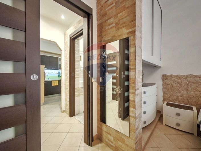 Image No.17-2 Bed Apartment for sale