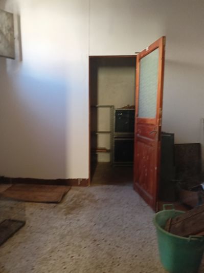 Image No.10-2 Bed House for sale