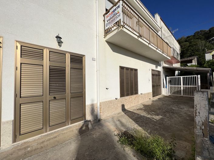 Image No.23-5 Bed House for sale
