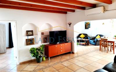 DiningArea