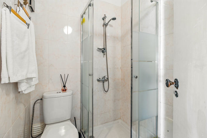 Image No.17-1 Bed Apartment for sale