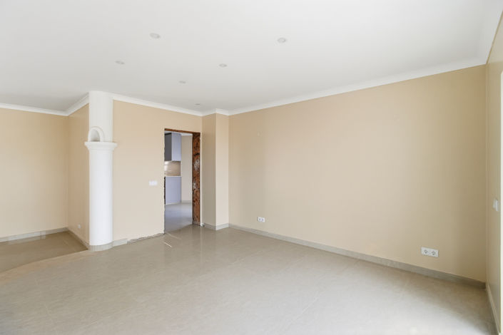 Image No.12-4 Bed Villa for sale