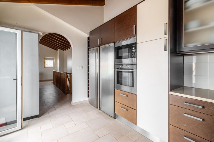 Image No.10-3 Bed Townhouse for sale