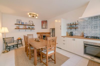 KITCHEN (2).jpeg