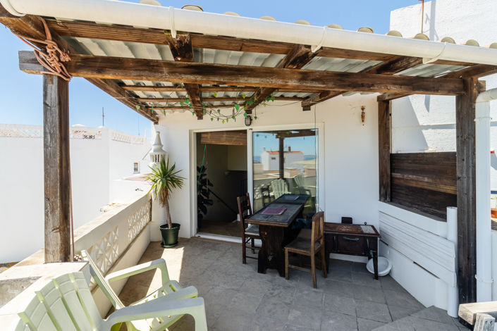 Image No.6-2 Bed Townhouse for sale