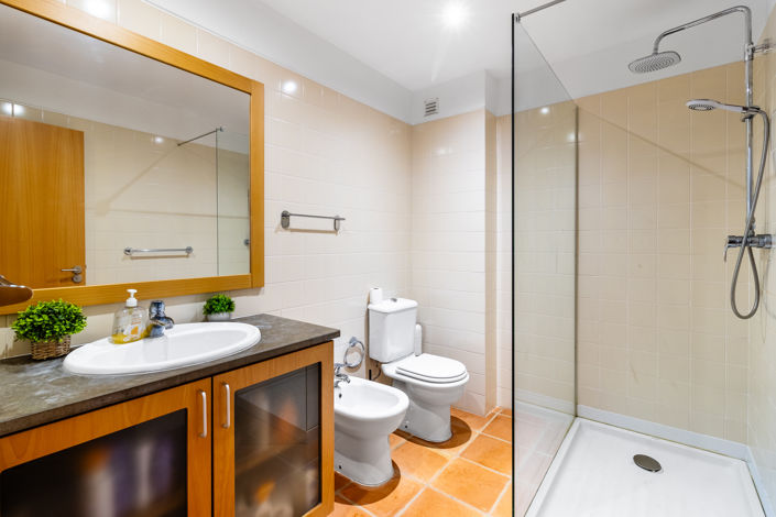 Image No.17-2 Bed Apartment for sale