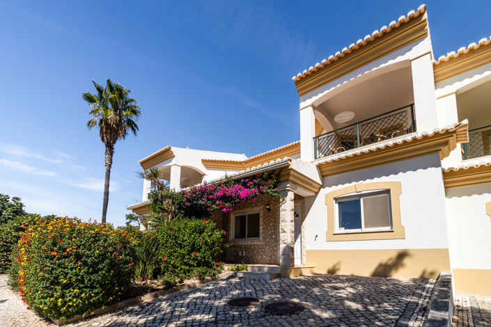 Image No.21-3 Bed Townhouse for sale