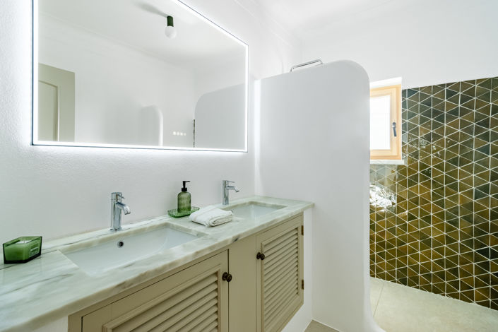 Image No.37-4 Bed Villa for sale