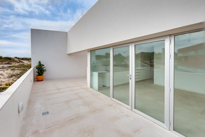 Image No.17-2 Bed Apartment for sale
