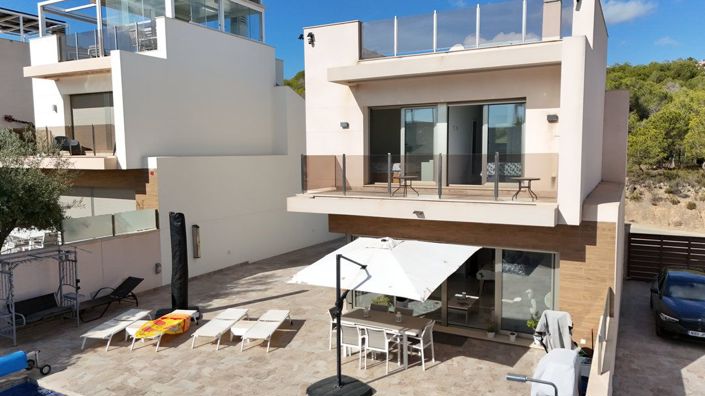 Image No.2-3 Bed Villa for sale