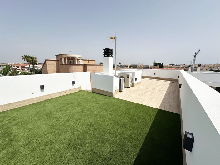 Image No.18-3 Bed Villa for sale