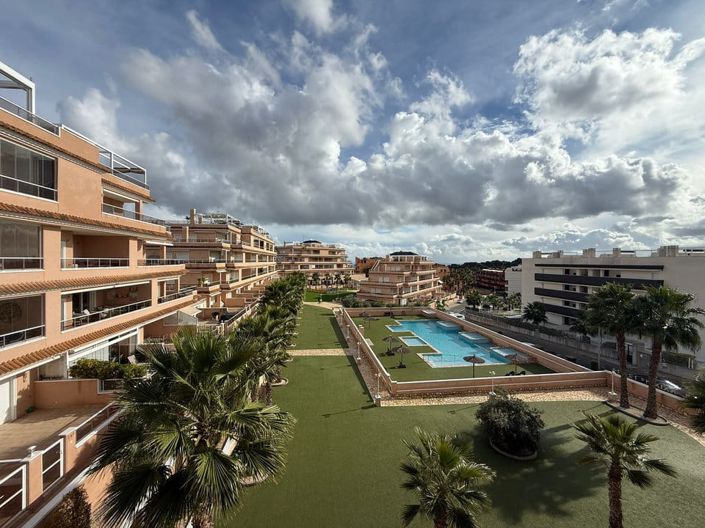 Image No.20-2 Bed Apartment for sale
