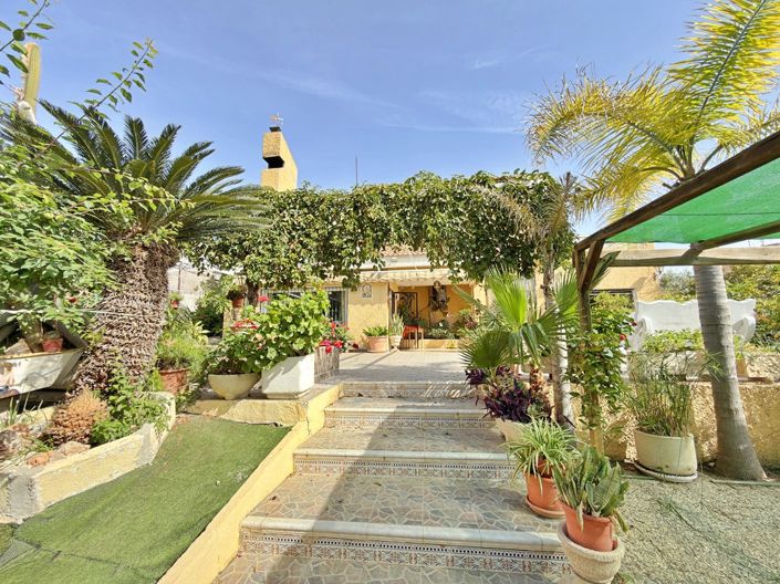 Image No.10-3 Bed Villa for sale