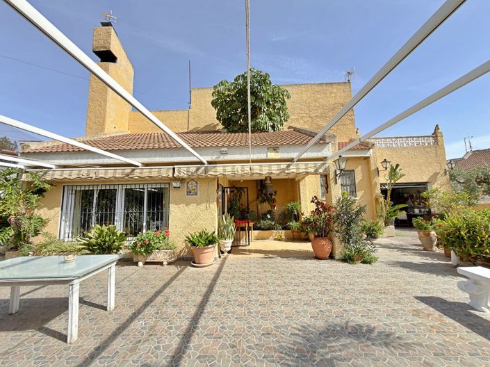 Image No.3-3 Bed Villa for sale