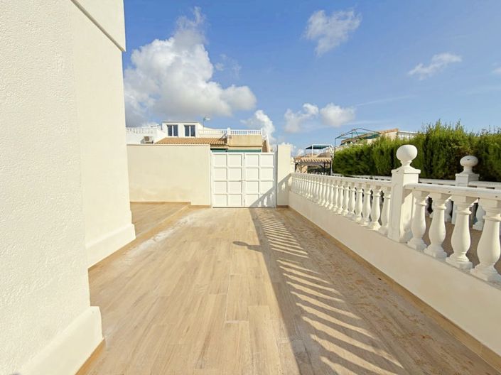 Image No.26-3 Bed Villa for sale