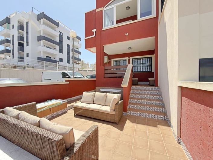 Image No.2-Appartement de 2 chambres à vendre à Los Altos