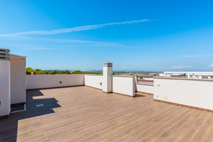 Image No.49-3 Bed Property for sale