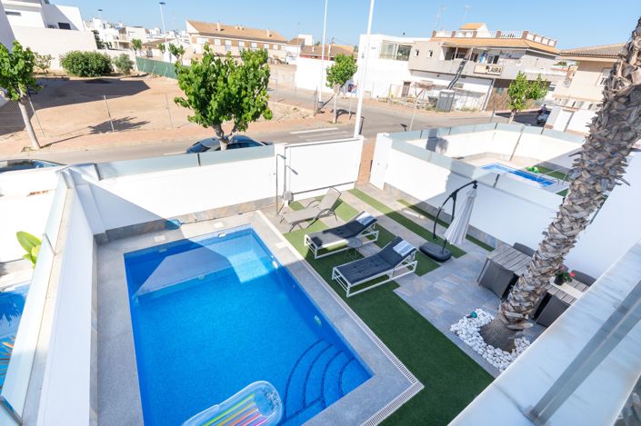 Image No.35-3 Bed Villa / Detached for sale