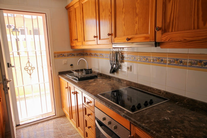 Image No.14-3 Bed Townhouse for sale
