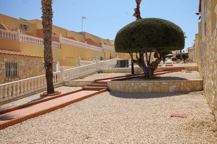 Image No.26-3 Bed Townhouse for sale
