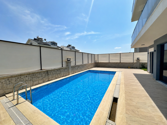 Image No.2-5 Bed Villa / Detached for sale