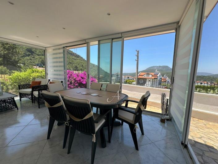 Image No.14-4 Bed Villa / Detached for sale