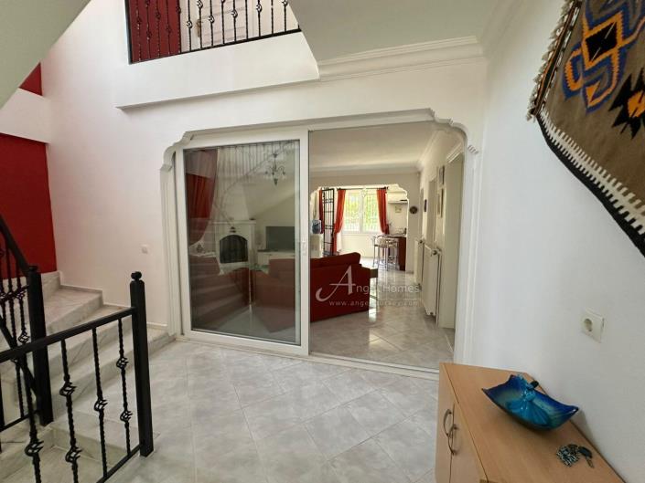 Image No.9-4 Bed Villa / Detached for sale