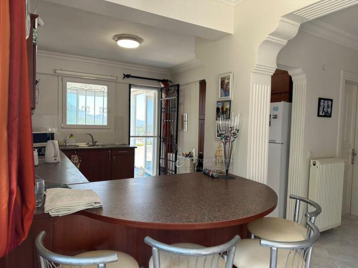 Image No.17-4 Bed Villa / Detached for sale
