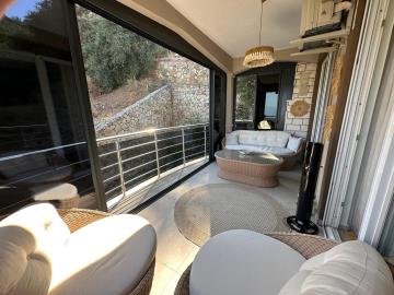balcony-2