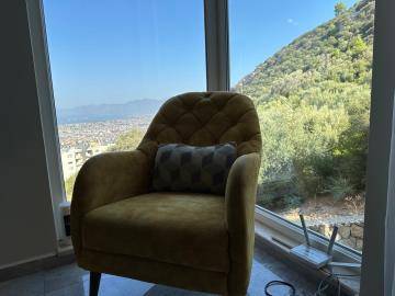 view-3