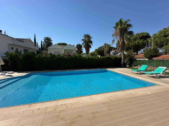 Image No.3-3 Bed Villa / Detached for sale