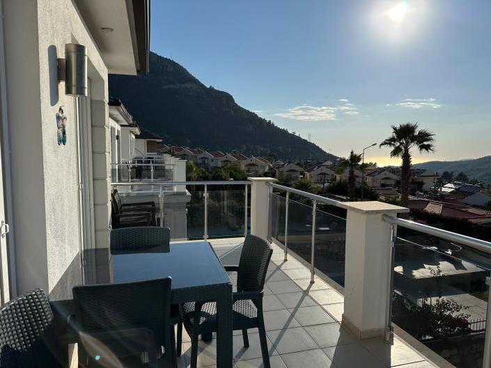 Image No.34-3 Bed Villa / Detached for sale
