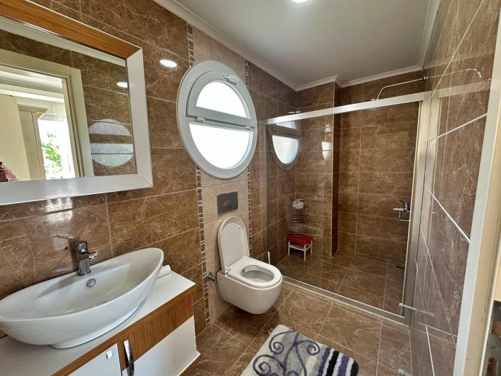 Image No.20-4 Bed Villa / Detached for sale