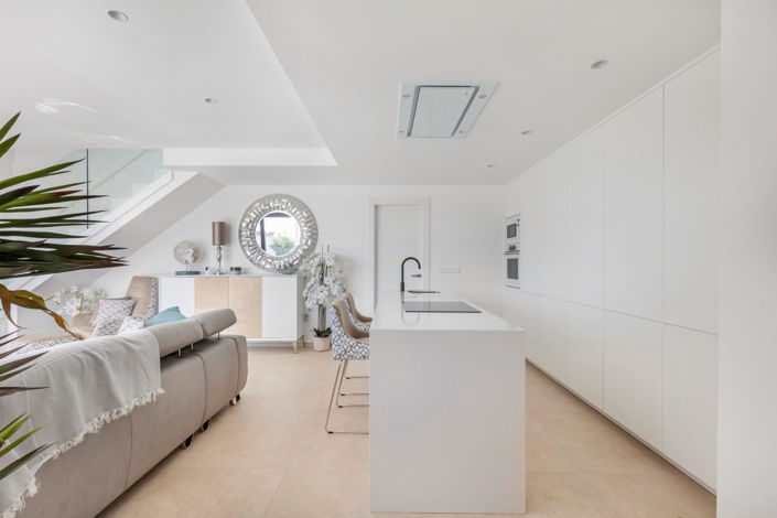 Image No.15-3 Bed House for sale