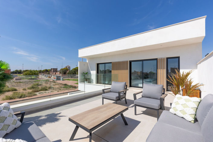 Image No.22-3 Bed House for sale