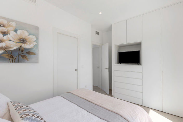 Image No.33-3 Bed House for sale