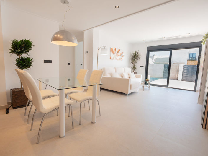 Image No.4-3 Bed House for sale