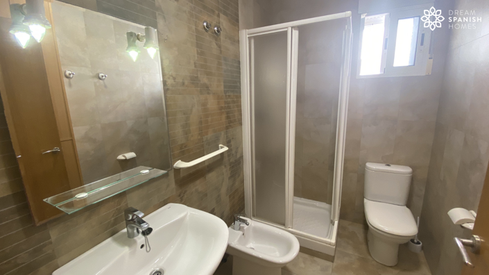 Image No.19-3 Bed Apartment for sale