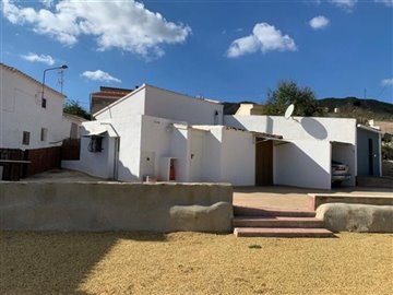 1 - Lubrín, House