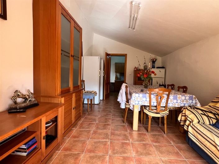 Image No.22-5 Bed Townhouse for sale