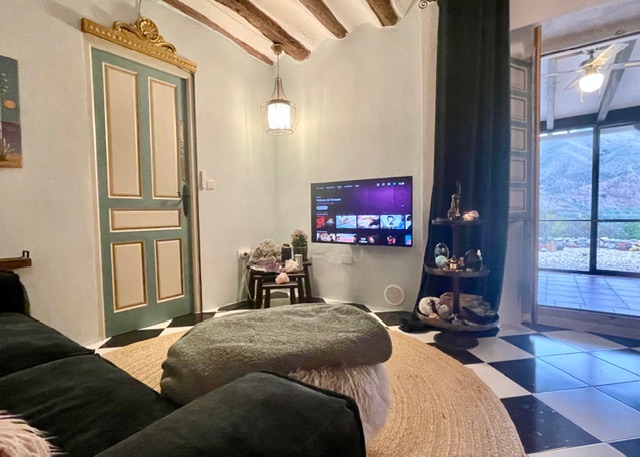 Image No.17-4 Bed House for sale